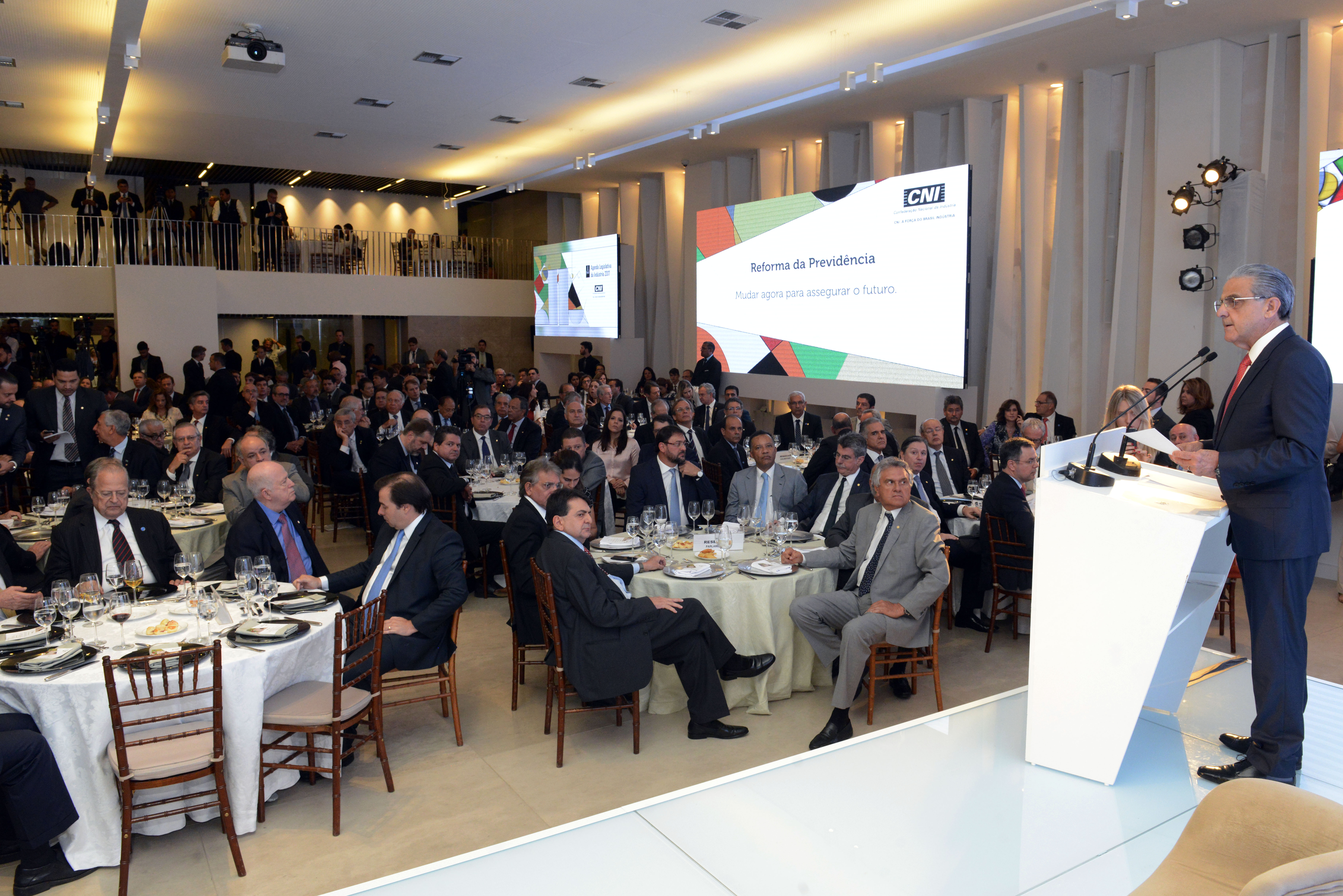 Imagem 3707 no node 5792