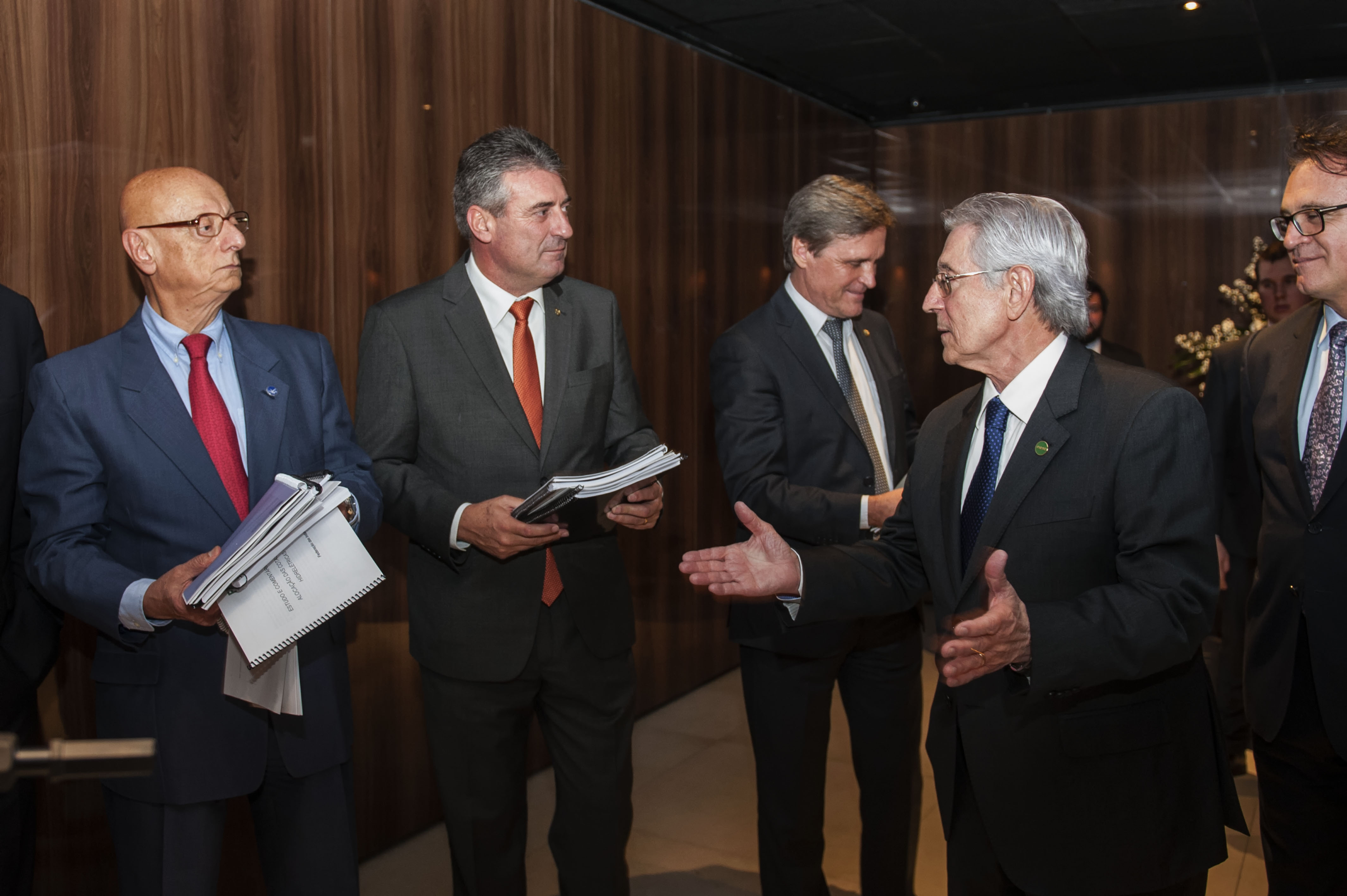 Imagem 994 no node 2761