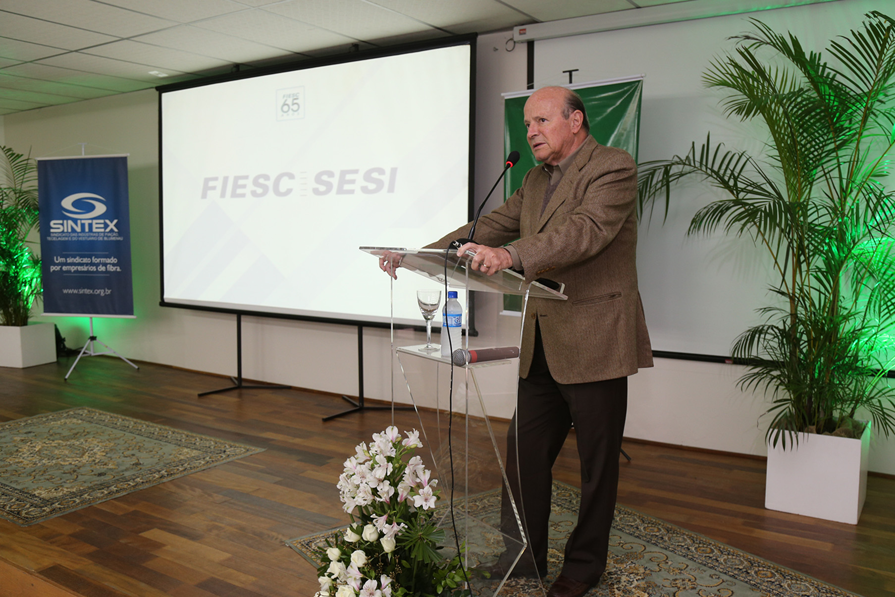 Imagem 1374 no node 3227