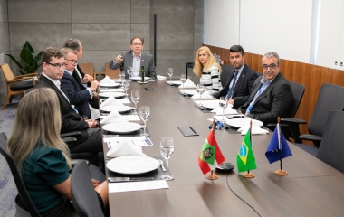 Embaixadora da União Europeia visita FIESC