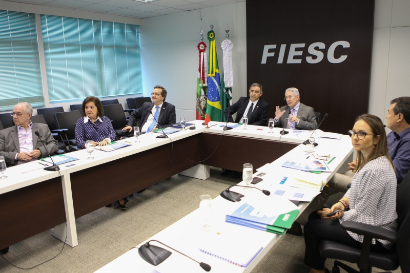 Representantes da cidade de Ponta Delgada e de entidades de Santa Catarina. Foto: Filipe Scotti