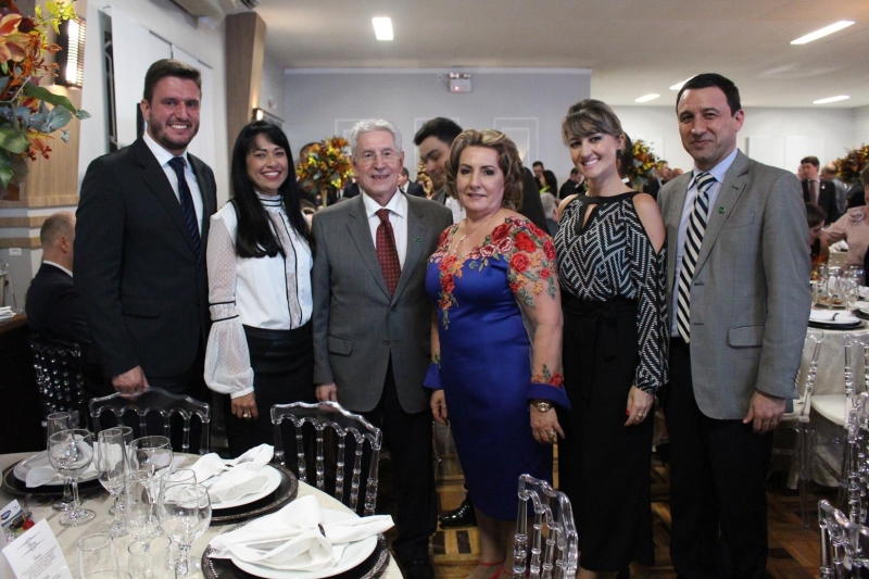 José Thomé (e), Irene Westphal, Glauco Côrte, Irani Peters, Graziela Branco e Fabrízio Pereira. Foto: Débora Cláudio 