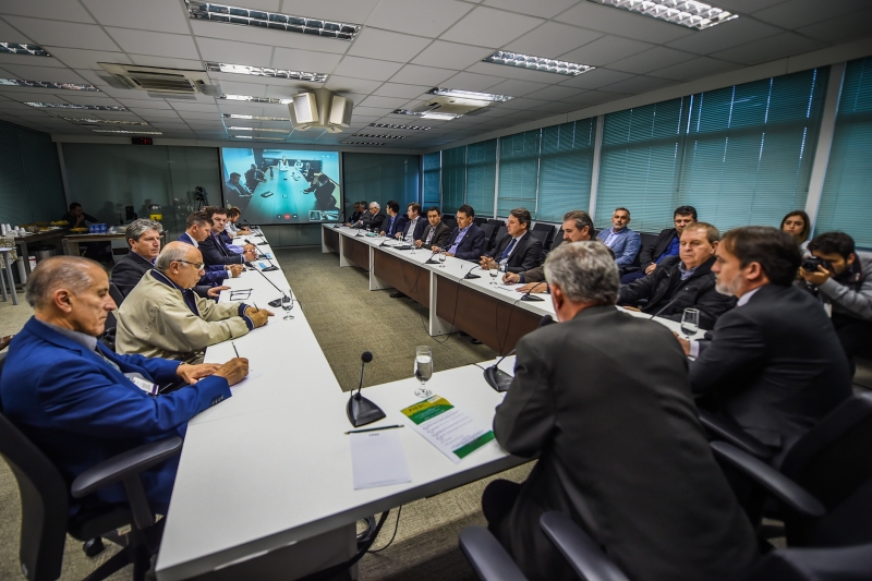 Reunião foi realizada em Florianópolis e transmitida por videoconferência para Chapecó (foto: Mafalda Press)