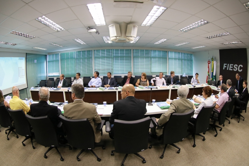 Na Palestra, consultor Bruno Lavieri, da 4E Consultoria, destaca que a operação no mercado de capitais é mais disseminada em países desenvolvidos. Foto: Filipe Scotti