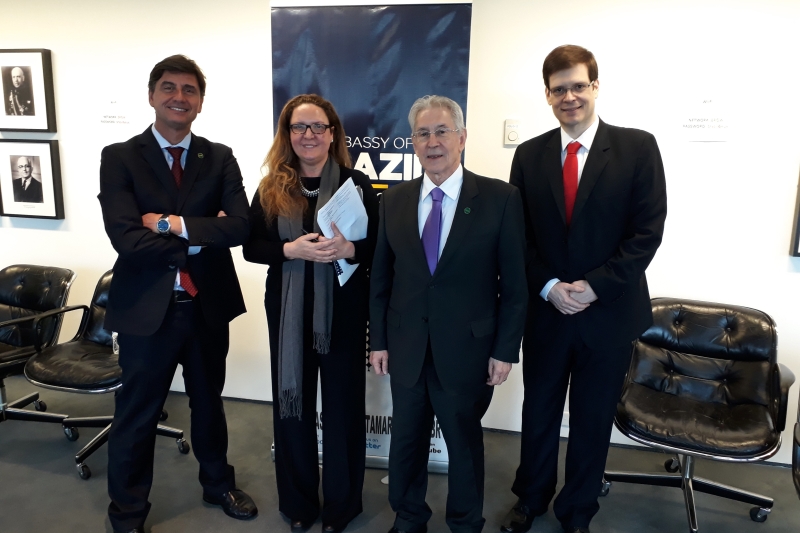 Gomes, Luciana Mancini, Côrte e o pesquisador do SENAI no MIT André Nascimento. Foto: Karina Takemura