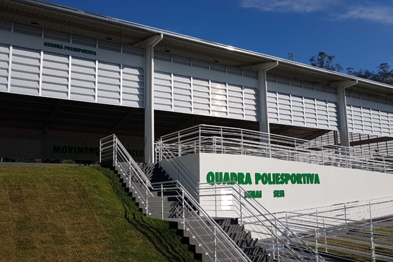 Quadra poliesportiva foi entregue nesta quarta-feira (08), em Brusque. (Foto Iracema de Paulo)