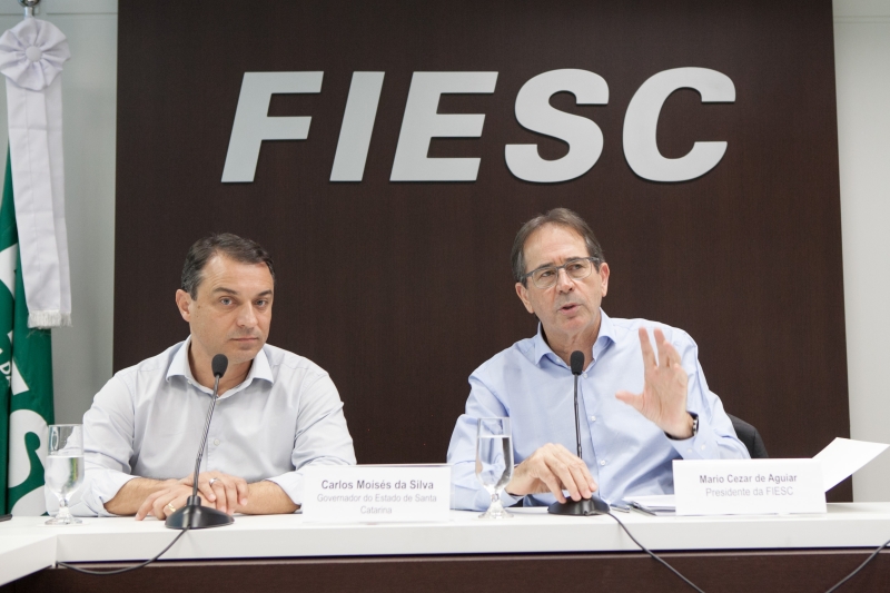 Em reunião na FIESC, governo e indústria intensificam diálogo