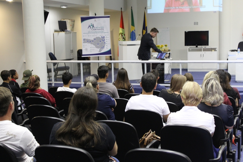 Novos Caminhos têm homenagens em Lages, Blumenau, Jaraguá do Sul, Itajaí e São Bento do Sul