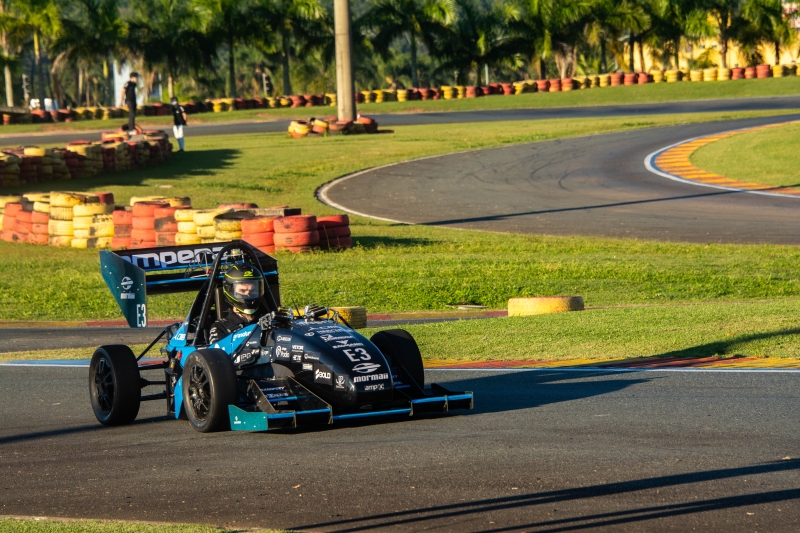 Bold patrocina projeto inovador de automobilismo desenvolvido pela UFSC