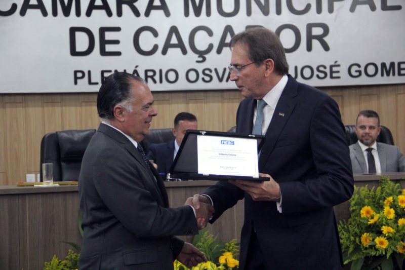 Gilberto Seleme é Cidadão Benemérito de Caçador