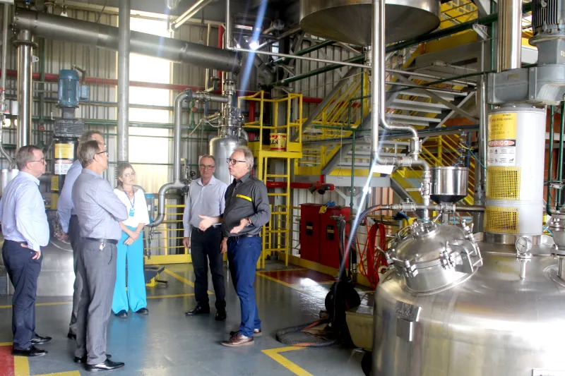 Visita à empresa Farben, em Içara (foto: Jéssica Pereira)