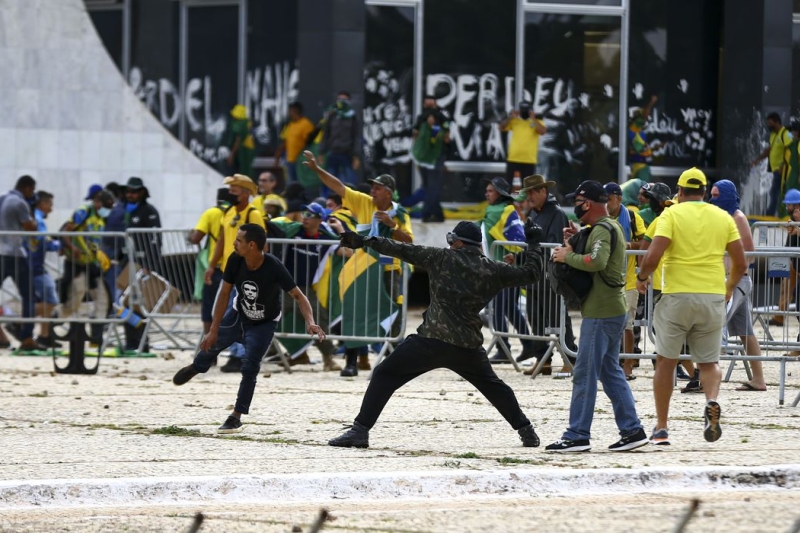 Atos de vandalismo são inaceitáveis, diz FIESC