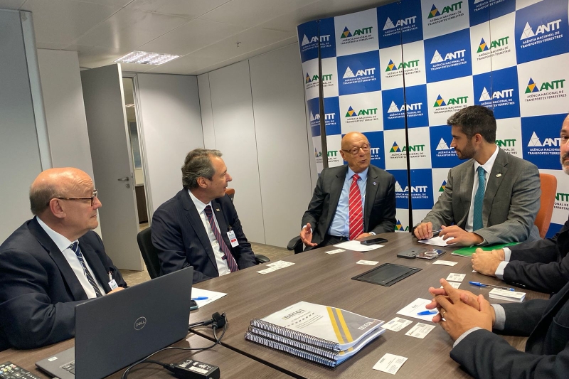 Reunião na ANTT, em Brasília, realizada no dia 12 de abril