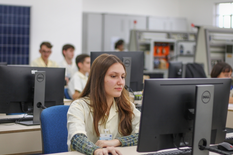 Empresas ainda podem se inscrever em Feirão da Aprendizagem para contratar jovens