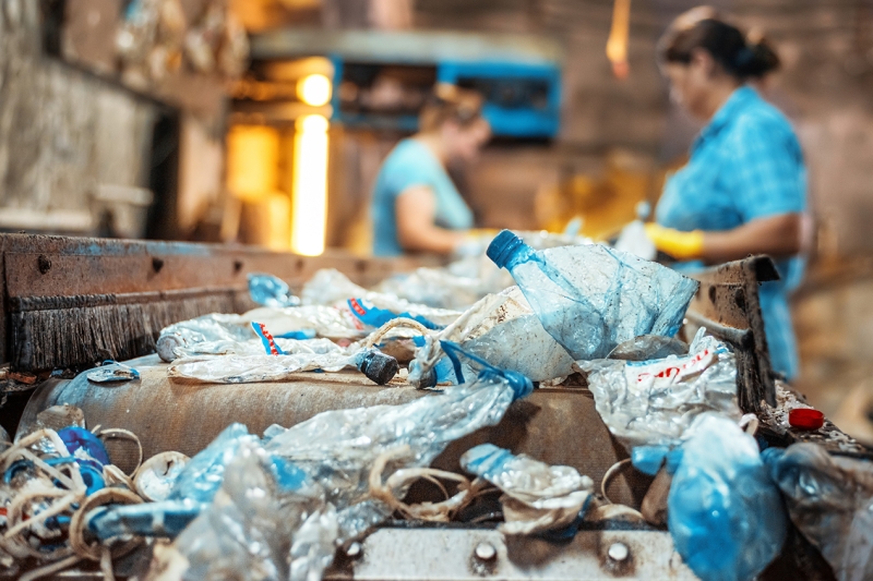 No Brasil, índice de reciclagem de plástico pós-consumo é de 23%