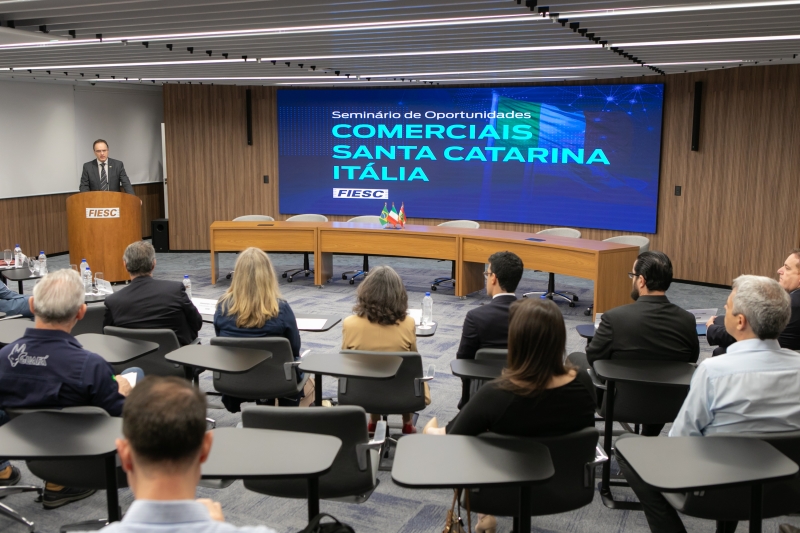 Odebrecht salientou a influência italiana na cultura e na economia catarinense (foto: Filipe Scotti)