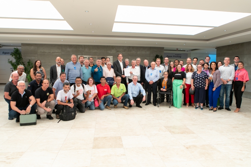 Negociadores celebram novo piso regional. (Foto: Filipe Scotti)