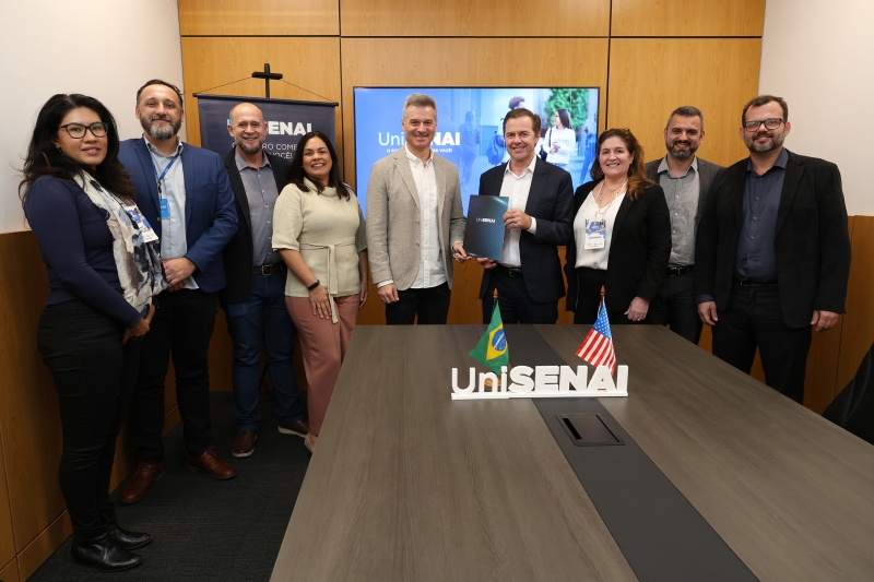 Assinatura do protocolo de intenções com a AGTU. Foto: André Kopsch