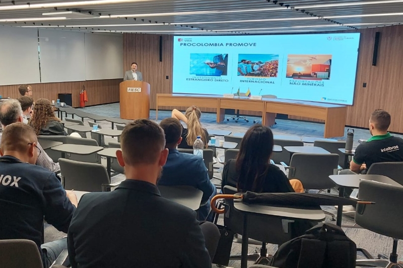 ProColombia apresenta benefícios de se investir no país na FIESC. (Foto: Elisabete Francio)