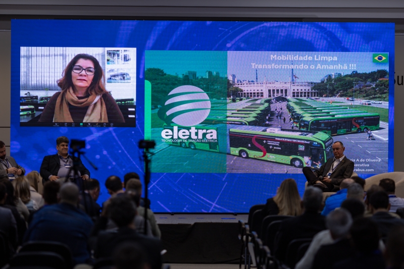 Evento reuniu executivos da Tupy, WEG e Electra em painel sobre mobilidade moderado pela ANFAVEA. (foto: Vande Leithold)
