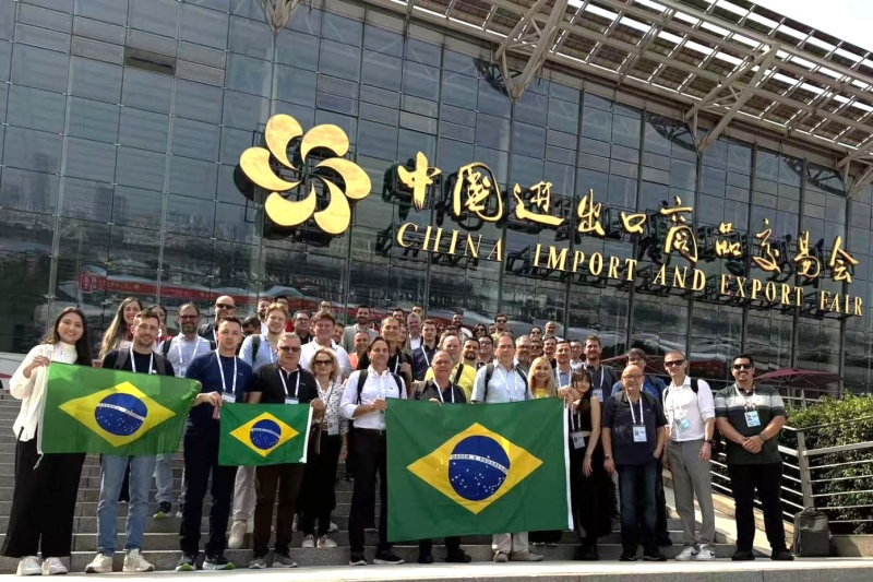 Missão da FIESC inicia visita a Canton Fair e conhece empresas chinesas