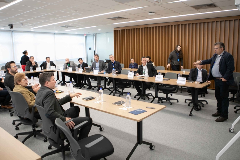 Lideranças industriais debatem desafios do setor em programa executivo da FIESC