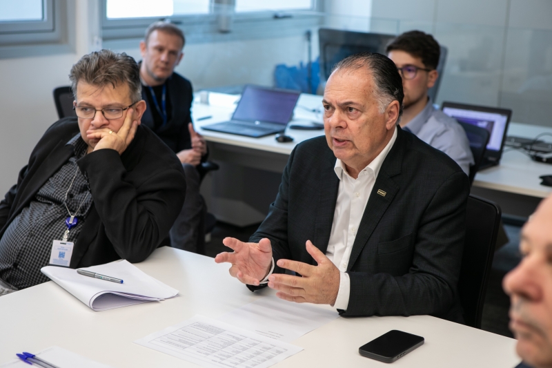 FIESC detalha ao setor moveleiro ações para minimizar impactos do tarifaço