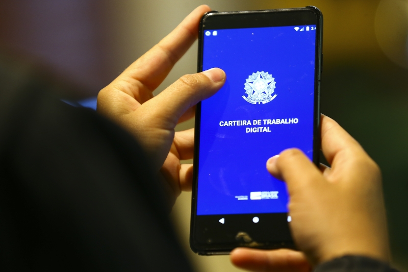 Indústria catarinense fecha 1,75 mil vagas de emprego em agosto