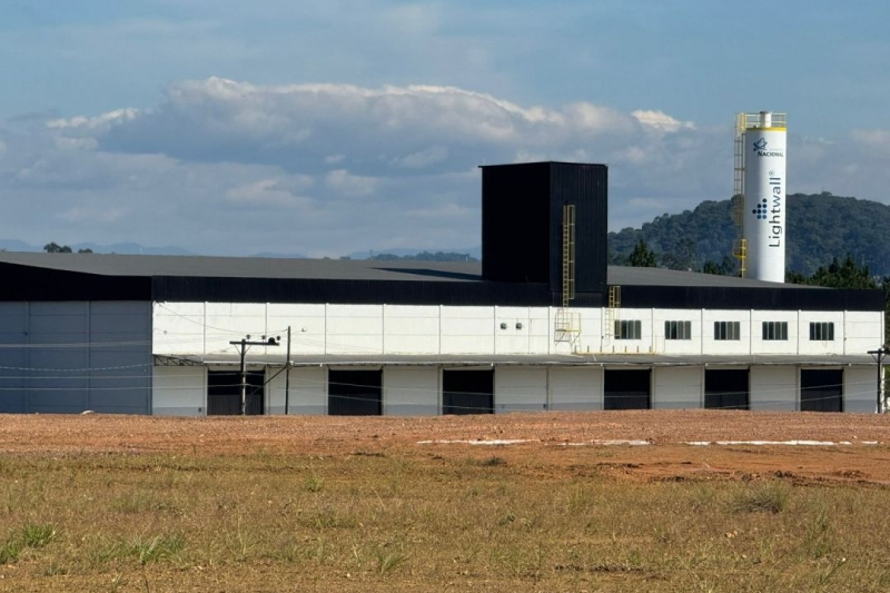 Lightwall inaugura fábrica de pré-moldados em Brusque