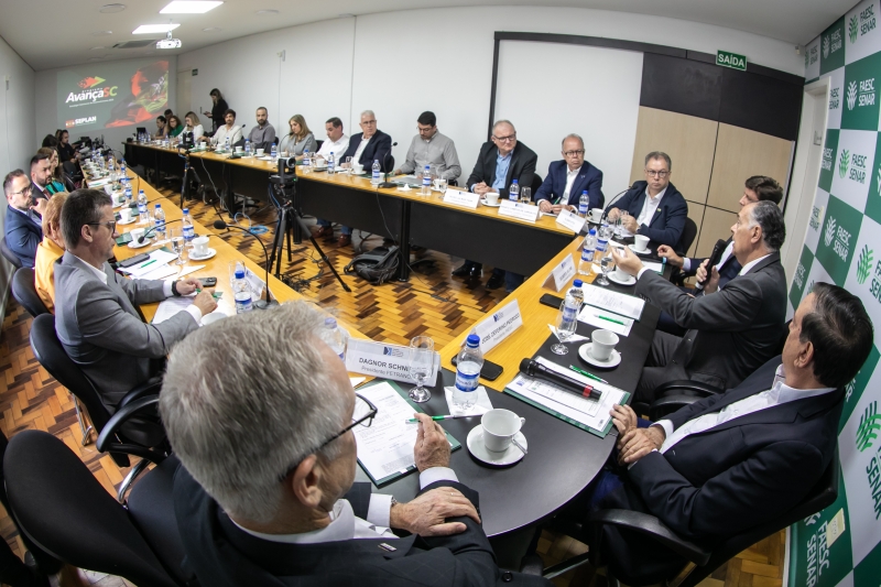 Governo apresenta programa Avança SC ao setor produtivo catarinense