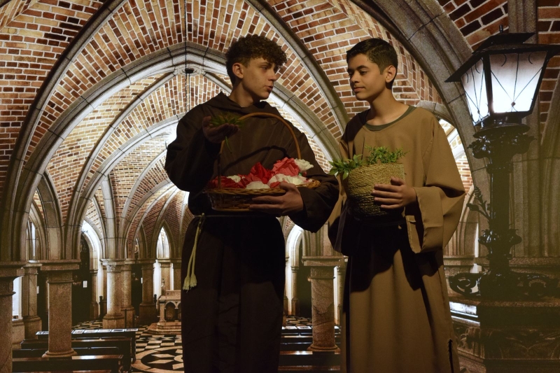 Peça foi apresentada a amigos, professores e familiares no teatro da escola 