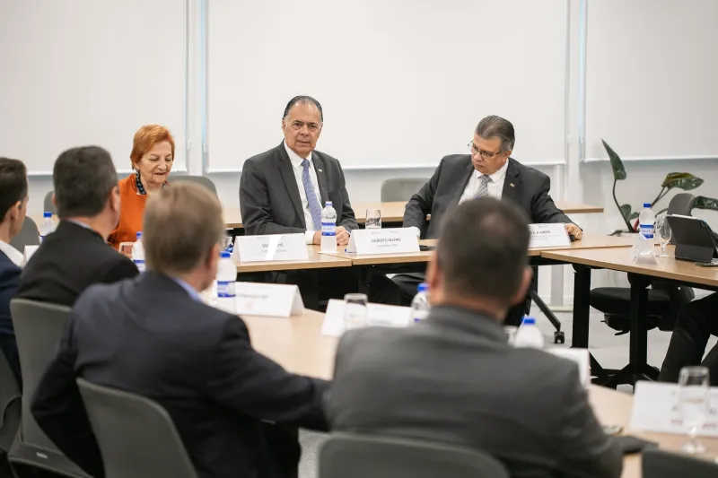 Fórum CEO debate na FIESC estratégias para destravar a produtividade da indústria catarinense