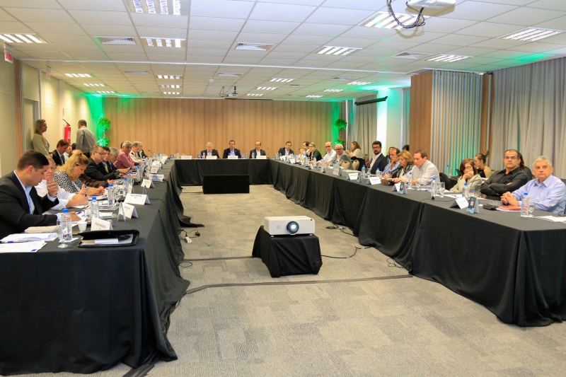 Reunião foi realizada na FIESC, em Florianópolis, com a participação de empresários do setor de todo o País (Foto: Marcos Quint)