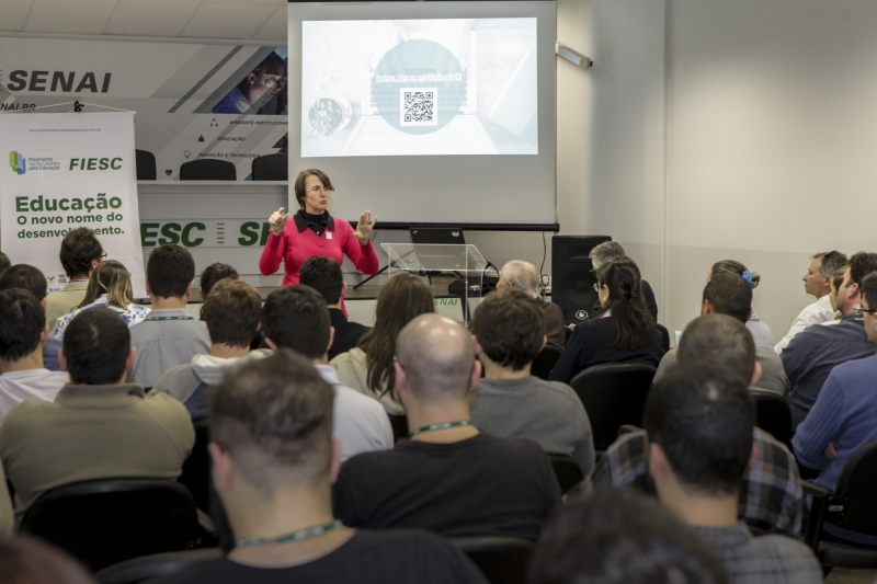 SENAI de Tubarão é uma das três escolas-modelo do projeto da FIESC em parceria com o Google (Foto: Heraldo Carnieri)